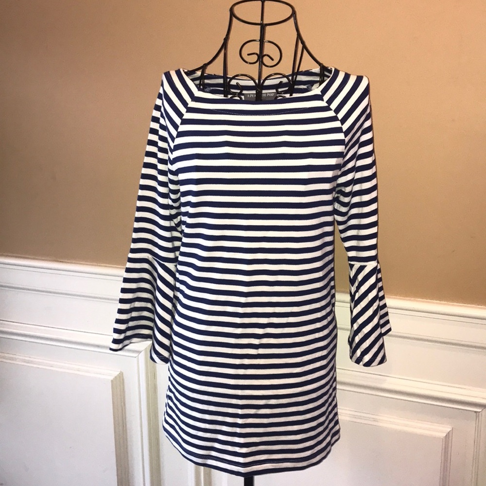 A Pea in the Pod Bell Sleeve Top